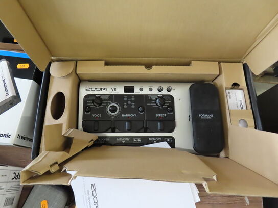 Fodpedal - ZOOM V6-SP VOCAL PROCESSOR