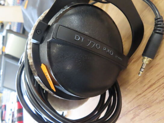 Høretelefoner - BEYERDYNAMIC DT 770 PRO