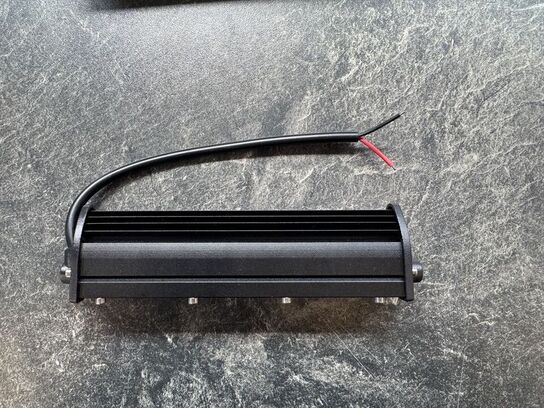 4 stk. Arbejdslampe PowerBar 1200