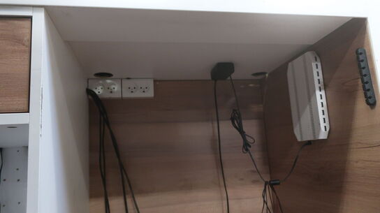 Receptionsdisk 80x214x88/106 cm