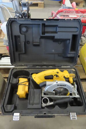Håndrundsav DEWALT DC390