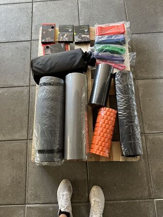Palle med fitnessudstyr