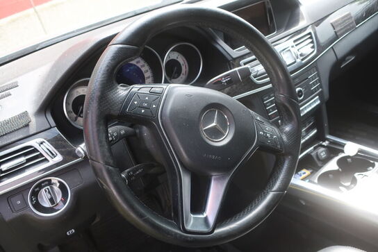 Personbil MERCEDES E220 Bluetec diesel (momsfri) (uden afgift)