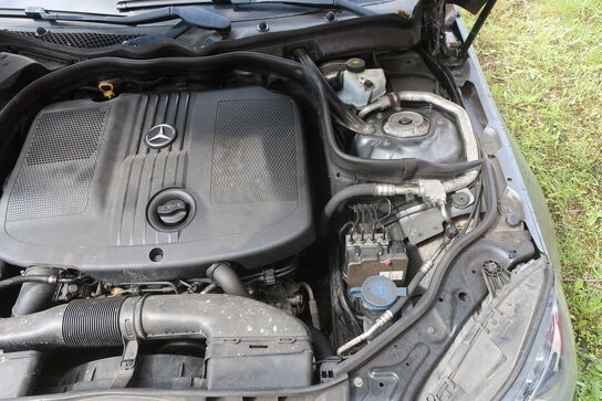 Personbil MERCEDES E220 Bluetec diesel (momsfri) (uden afgift)