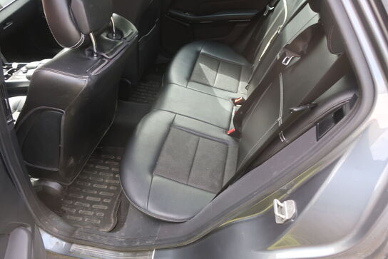 Personbil MERCEDES E220 Bluetec diesel (momsfri) (uden afgift)