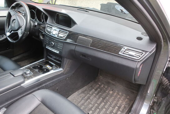 Personbil MERCEDES E220 Bluetec diesel (momsfri) (uden afgift)