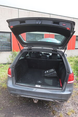 Personbil MERCEDES E220 Bluetec diesel (momsfri) (uden afgift)
