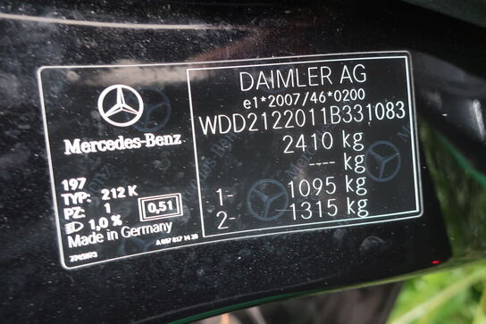 Personbil MERCEDES E220 Bluetec diesel (momsfri) (uden afgift)