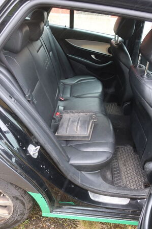 Personbil MERCEDES E200d (momsfri) (uden afgift)