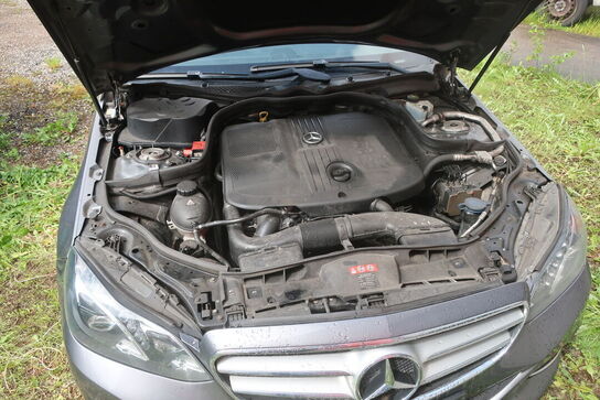 Personbil MERCEDES E220 Bluetec diesel (momsfri) (uden afgift)