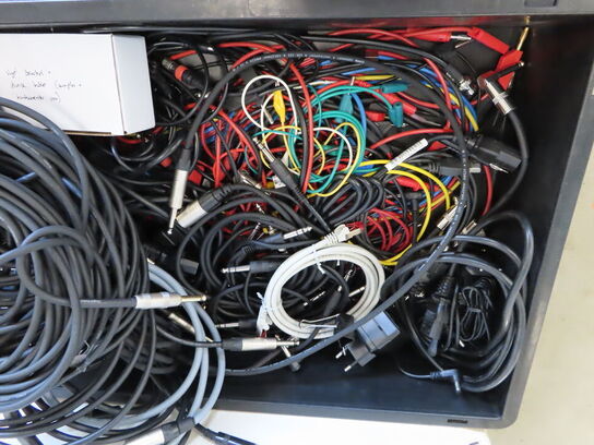 Palle med rester fra TC ELECTRONIC