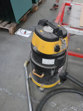 Vacuum cleaner RONDA 200