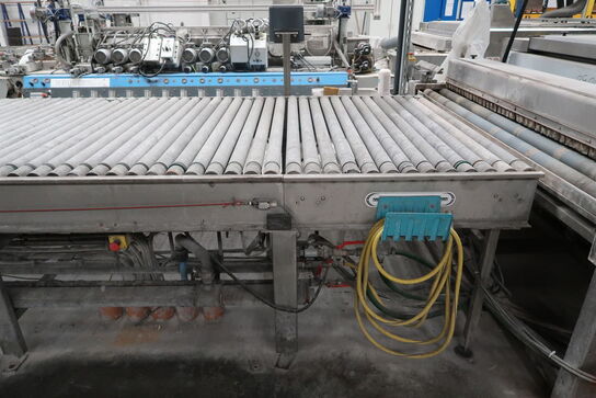 Complete washing system TRIULZI with conveyor belt