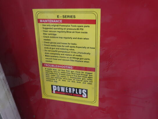 Sandblasting cabin POWERPLUS (read description)