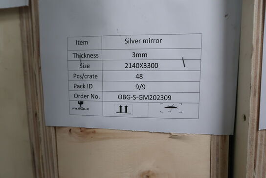 Lot of glass boards, i.a. 6x3.2m