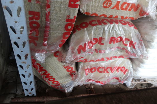 Ca. 15 pakker isolering ROCKWOOL