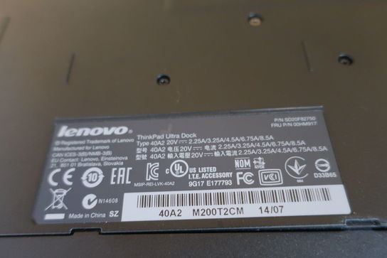 IT-udstyr LENOVO samt LOGITECH