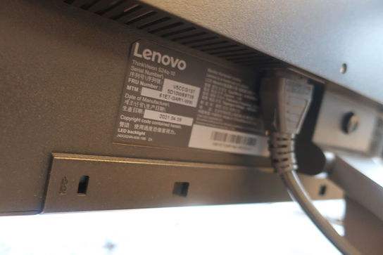 IT-udstyr LENOVO samt LOGITECH