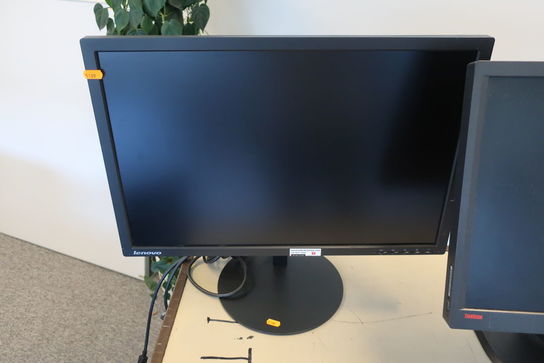 2 stk. monitors LENOVO samt TV LG