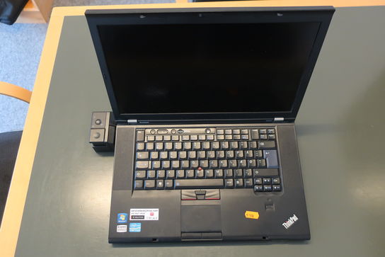 Bærbar computer LENOVO ThinkPad W520 samt dockingstation LENOVO