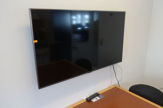 Væghængt TV SAMSUNG (skal afmonteres af kunde)