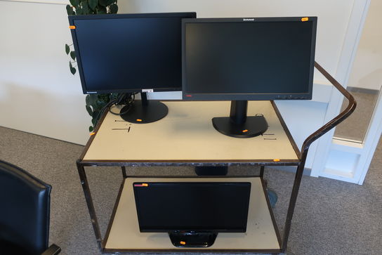 2 stk. monitors LENOVO samt TV LG