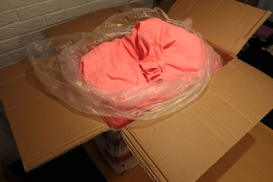 Ca. 60 stk. Heavy Blend T-shirts i Pink - Str. XL