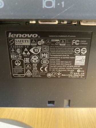  monitor 24¨ LENOVO