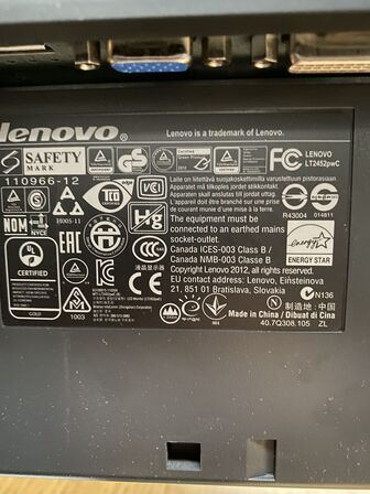  Monitor 24¨ LENOVO