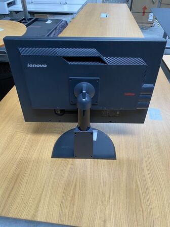  Monitor 24¨ LENOVO