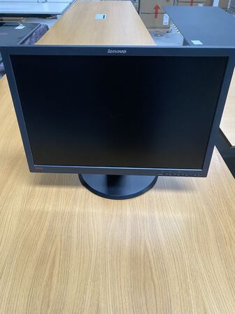 2 stk. Monitor 24¨ LENOVO