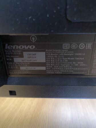  Monitor 24¨ LENOVO