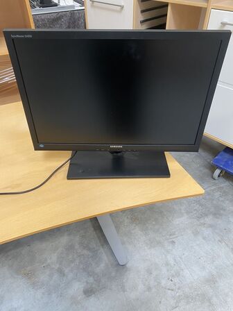 2 stk. monitor 24¨ SAMSUNG