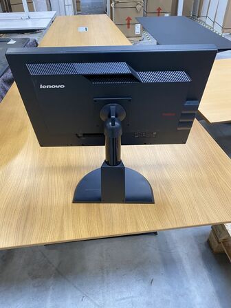 2 stk. Monitor 24¨ LENOVO