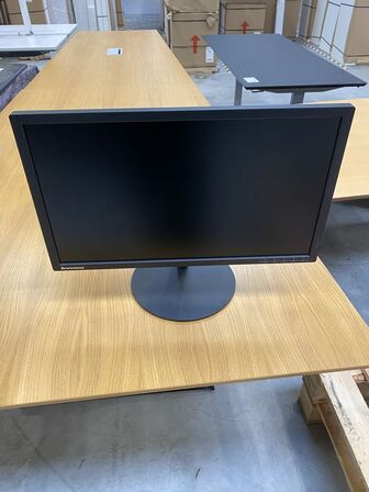 2 stk. Monitor 24¨ LENOVO