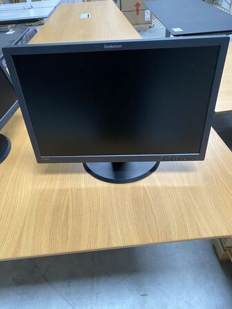 2 stk. Monitor 24¨ LENOVO