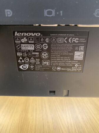 2 stk. Monitor 24¨ LENOVO