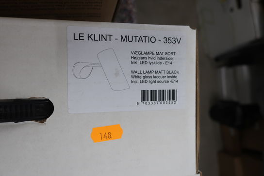 Væglampe LE KLINT Mutatio 353V Mat Sort