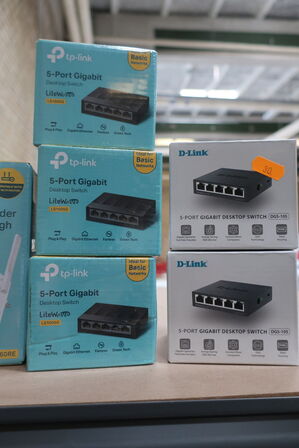 14 stk. access point, switch og rækkeforlænger D-LINK OG TP-LINK