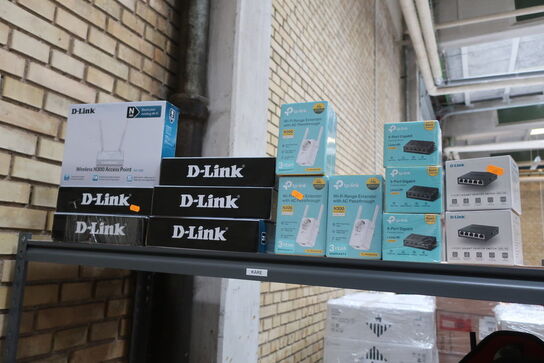 14 stk. access point, switch og rækkeforlænger D-LINK OG TP-LINK