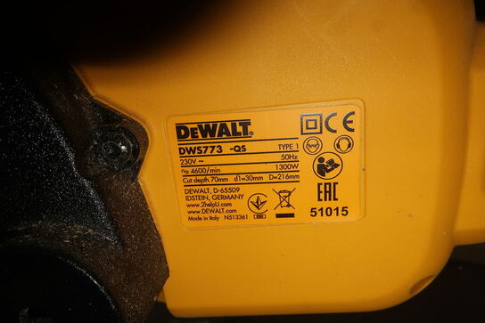 Kap-/geringssav DEWALT DWS773-QS