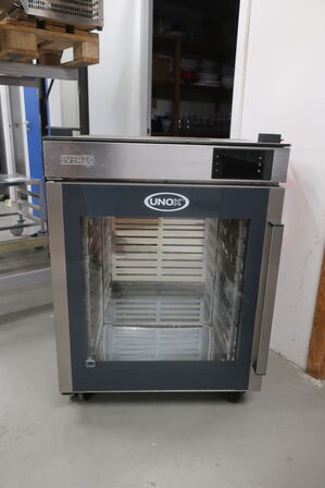 Varmeskab UNOX XEEC-1011-EPRS "Hot Fridge"