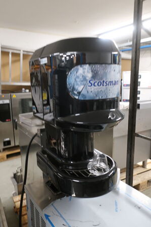 Isterningedispenser SCOTSMAN MFNS 56 A 230/50 TW CC BI
