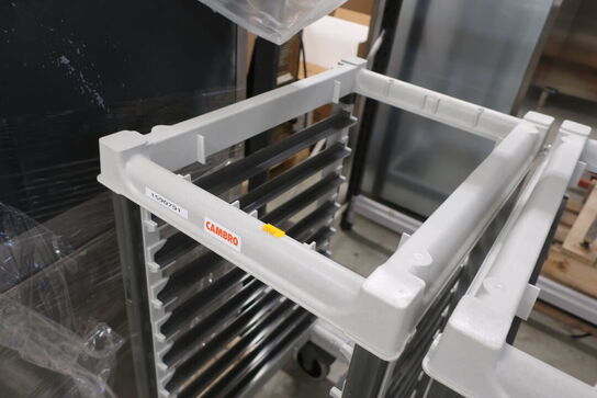 Stikvogn CAMBRO 9 stik 1/1 GN