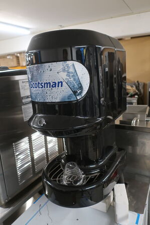 Isterningedispenser SCOTSMAN MFNS 56 A 230/50 TW CC BI