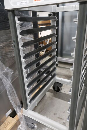 Stikvogn CAMBRO 9 stik 1/1 GN