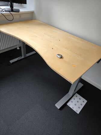 El. hæve/sænke skrivebord 