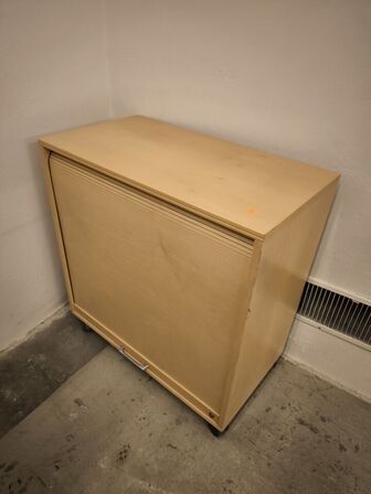 7 stk. skabe og reoler