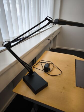 2 stk. el. hæve/sænke skrivebord