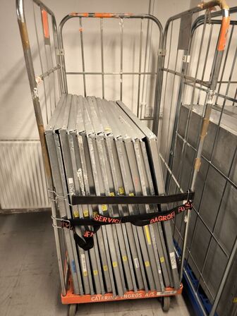 Reolvanger samt hylder